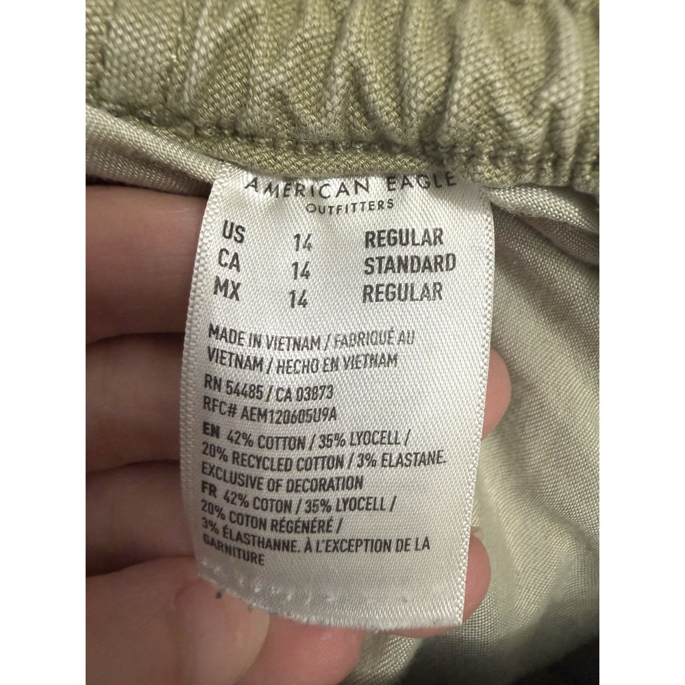 American Eagle Womens Stretch Cargo Pants Olive Green Utility Size 14 Straight - Picture 7 of 8